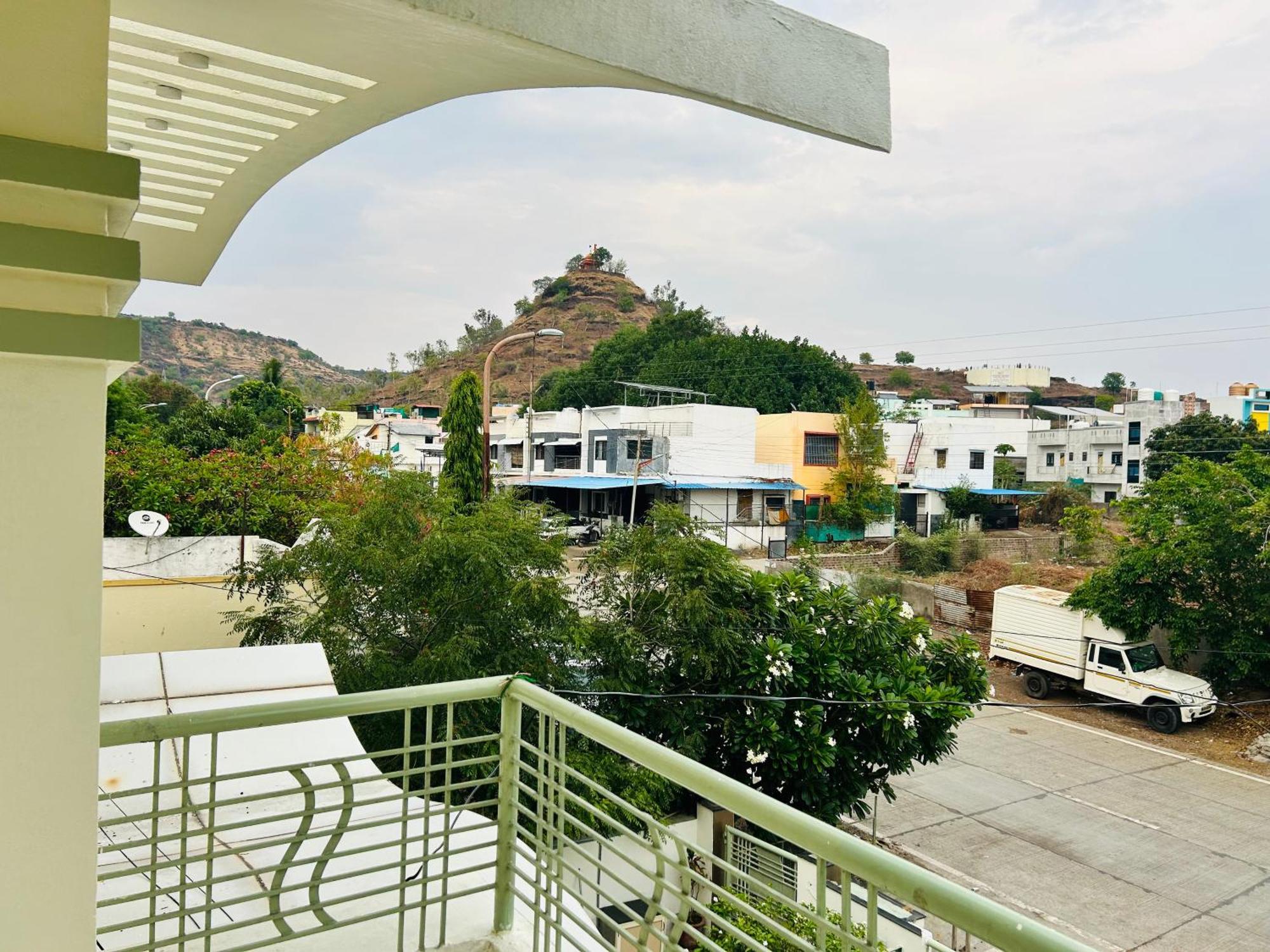 Private & Elegant 3Bhk Villa, Hillside Hideaway, 10 Mins From Mh Bus Stand Aurangabad  Eksteriør billede